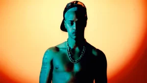 TZ da Coronel lança Gostosas Ouvem TZ, o som da mulherão, agora ouvir