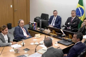 Advogado de Vorcaro protege segredos de Banco Master a qualquer custo