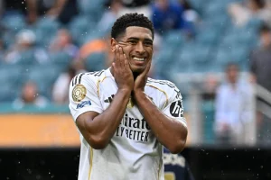 Arbeloa surpreende agora no Real Madrid deixando 4 estrelas fora