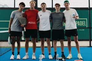 Bortoleto joga padel com Verstappen antes da estreia na F1 hoje